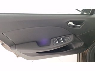 RENAULT Clio 1.6 E-Tech hybrid Intens 140cv auto