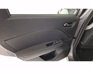 RENAULT Captur 1.6 E-Tech phev Intens 160cv auto