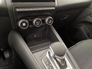 RENAULT Captur 1.6 E-Tech phev Initiale Paris 160cv auto