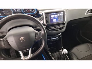 PEUGEOT 2008 1.2 PureTech Turbo Black Matt S&S