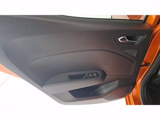 RENAULT Clio 1.6 E-Tech full hybrid Techno 145cv auto