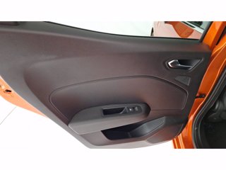 RENAULT Clio 5 Porte 1.6 E-Tech full hybrid 145cv Techno A