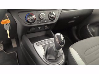 HYUNDAI i10 1.0 MPI Tech Connect Pack AT