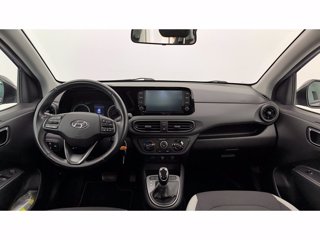 HYUNDAI i10 1.0 MPI Tech Connect Pack AT