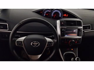 TOYOTA Verso 1.6 Active MT 5p.ti E6