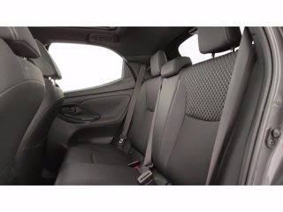 TOYOTA Yaris 1.5 Hybrid Lounge e-CVT