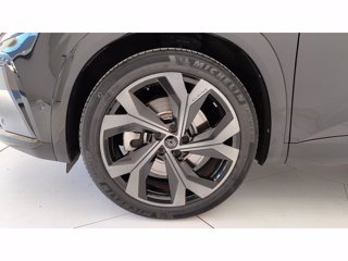 RENAULT Austral 1.2 E-Tech full hybrid 200cv Iconic Esprit