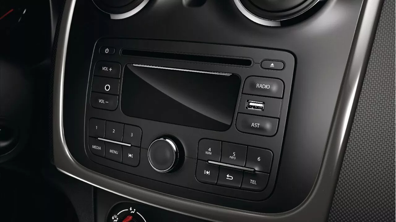 1 - Dacia Plug & Play